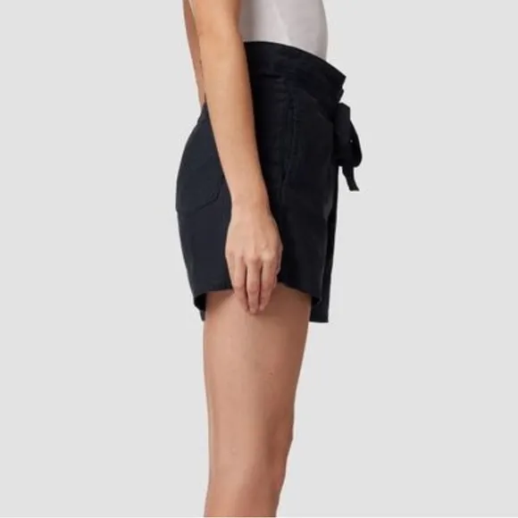 🆕 HUDSON Women's Black Paper Bag Shorts - Size 27