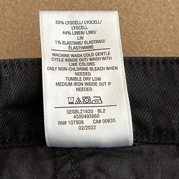 🆕 HUDSON Women's Black Paper Bag Shorts - Size 27