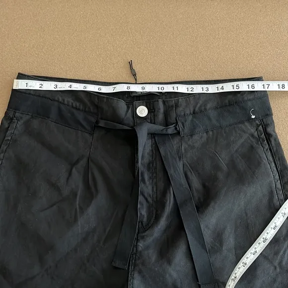 🆕 HUDSON Women's Black Paper Bag Shorts - Size 27