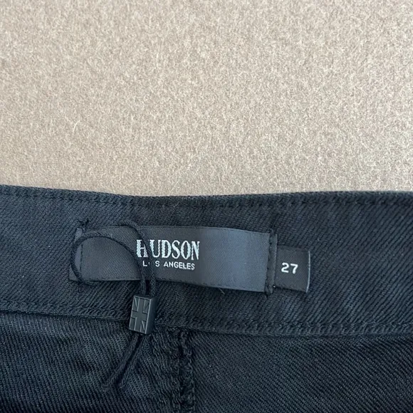 🆕 HUDSON Women's Black Paper Bag Shorts - Size 27