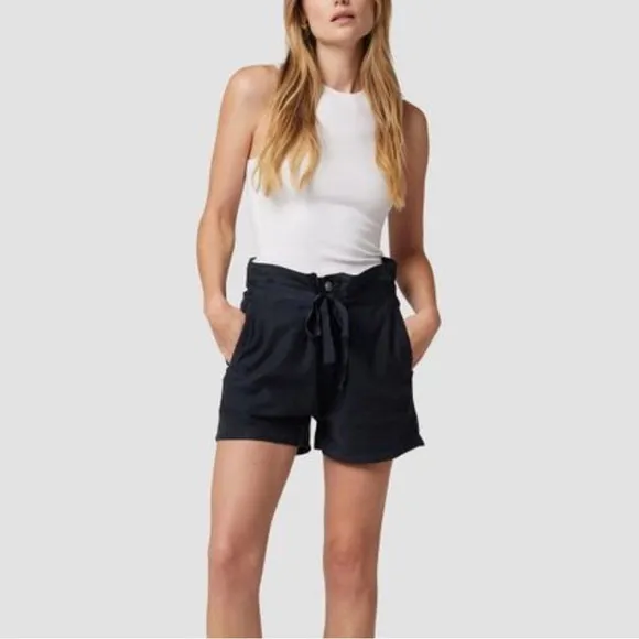 🆕 HUDSON Women's Black Paper Bag Shorts - Size 27