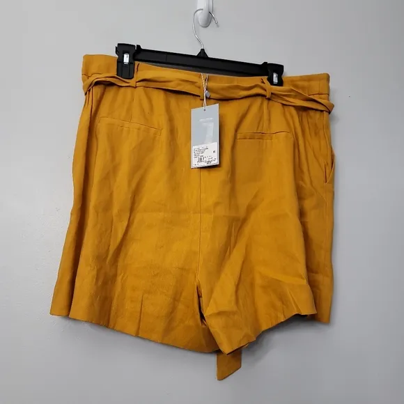 Antonio Melani Amee Linen High Rise Coordinating Shorts