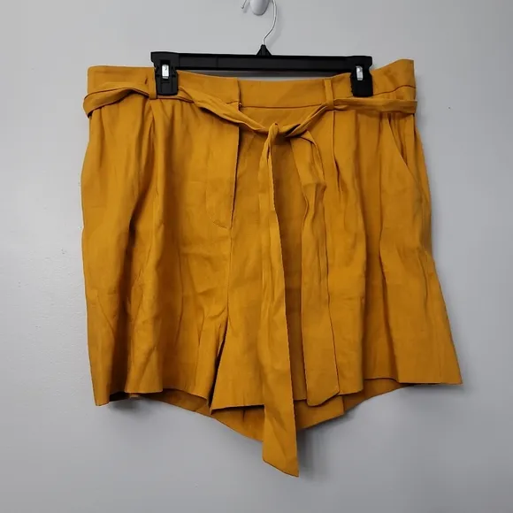 Antonio Melani Amee Linen High Rise Coordinating Shorts