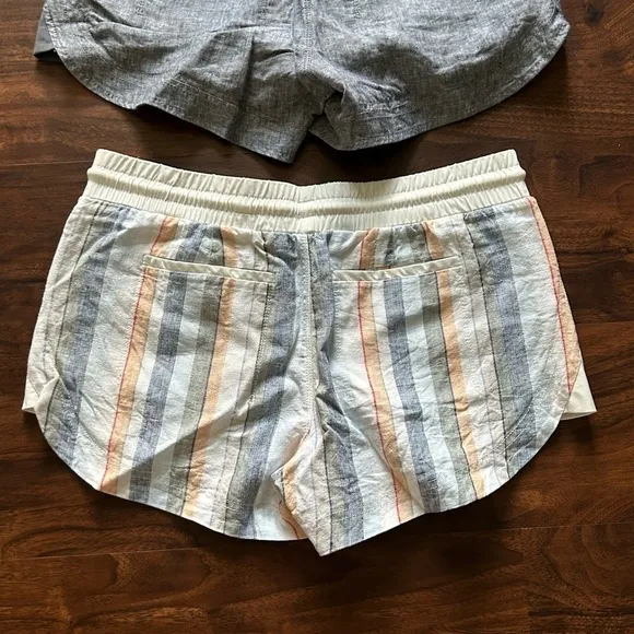 Athleta Beachside Bali Linen Shorts Lot Of 2 Gray and Striped Size 6