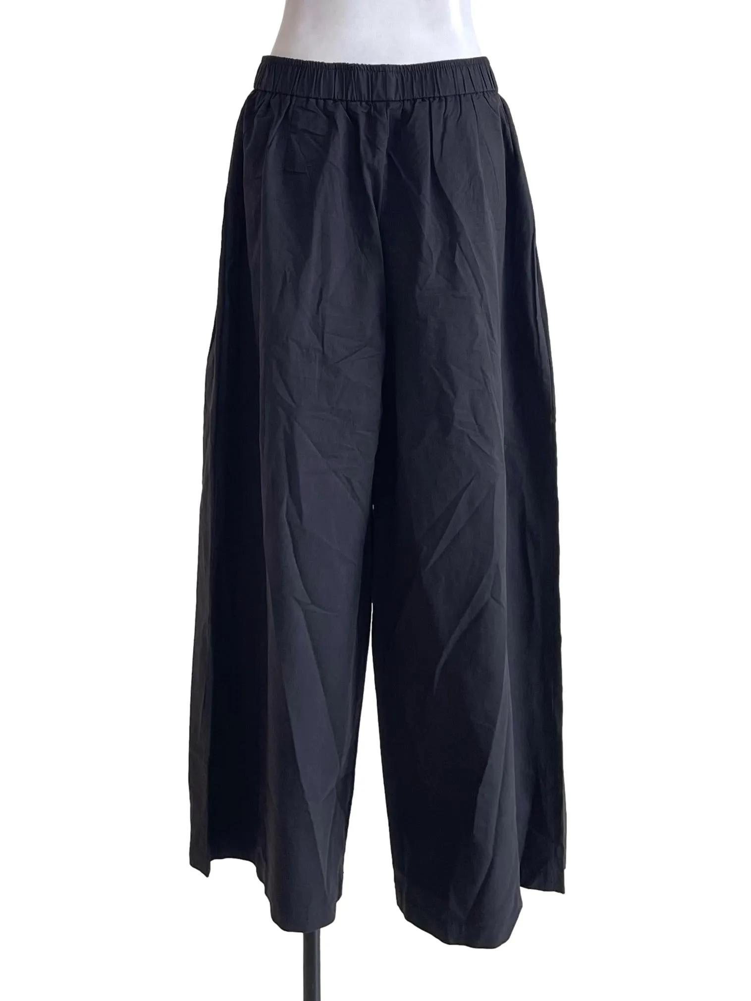 Black Pleated Baggy Pants