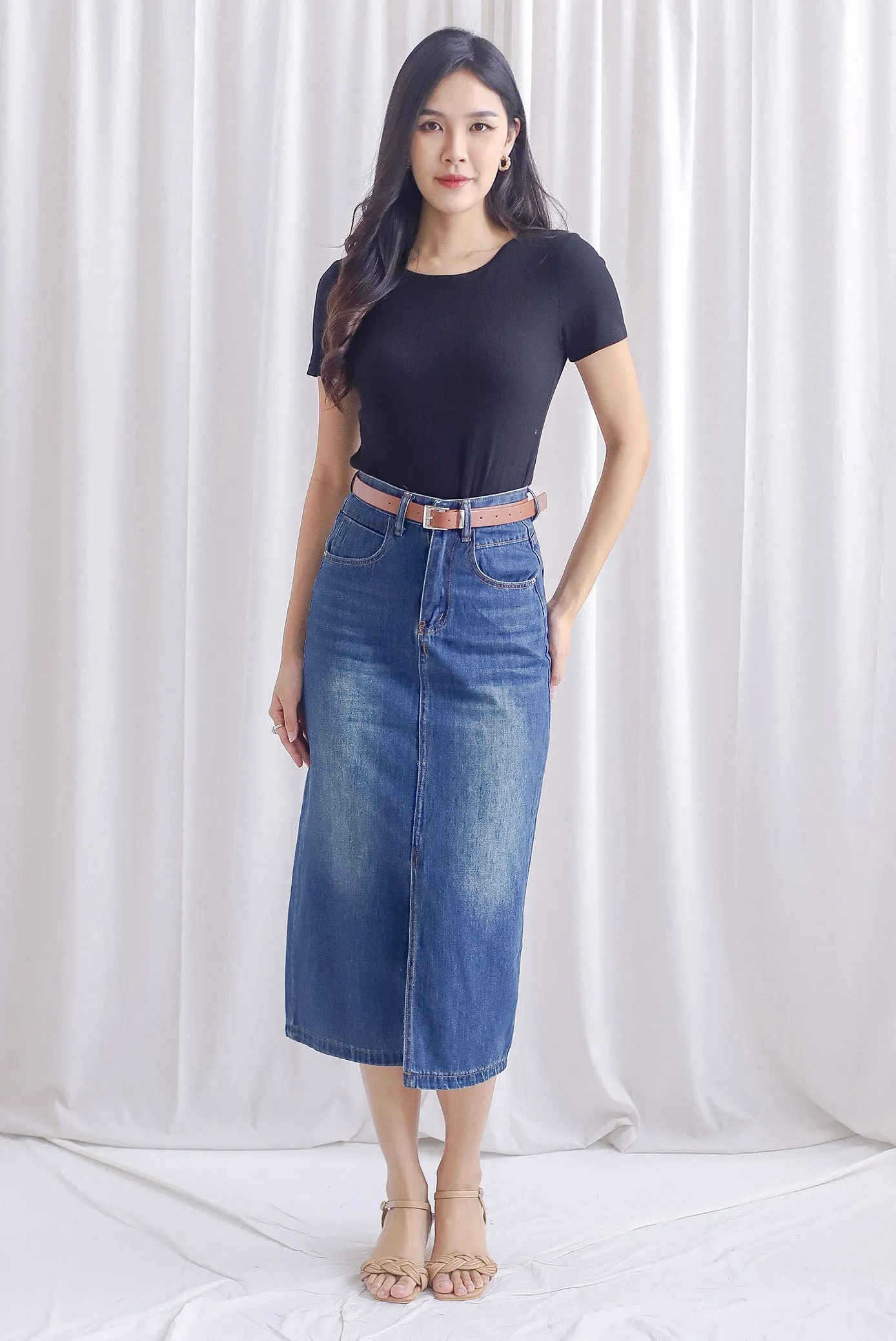 Breia Belted Front Slit Denim Skirt In Dark Wash