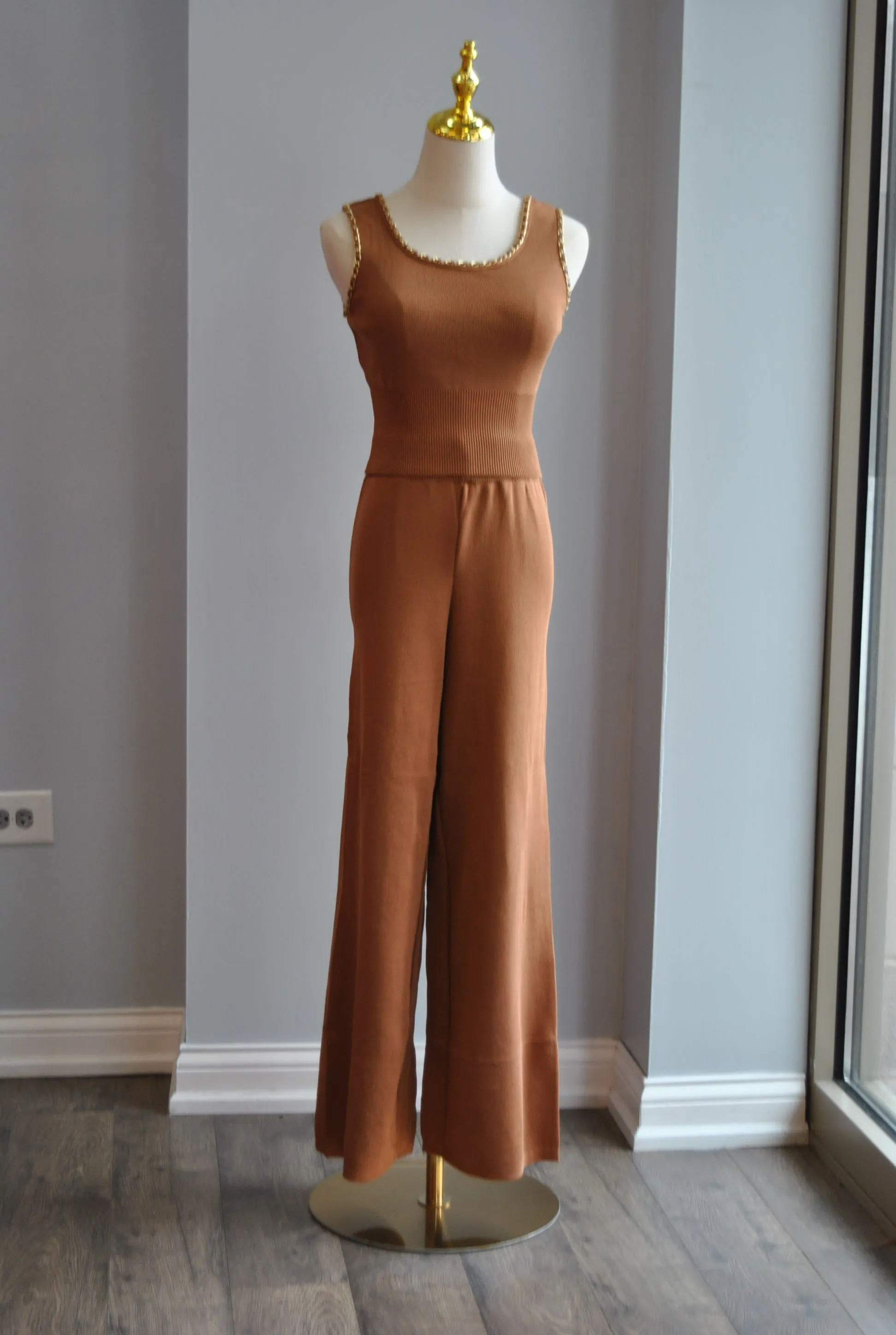 COGNAC SWEATER 3 PIECES OF FLAIR PANTS CAMI AND A SWEATER