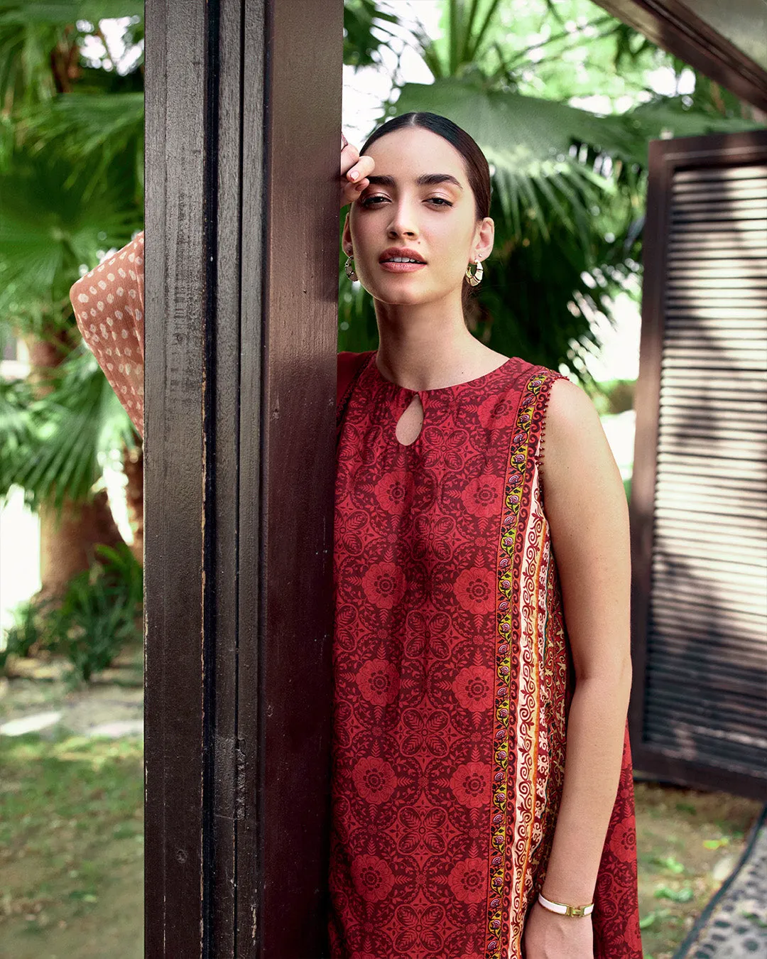 Faiza Saqlain | Carmela | Gloriana