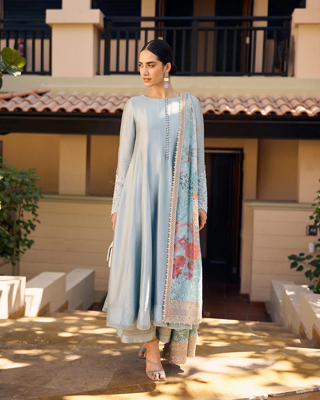 Faiza Saqlain | Carmela | Leia