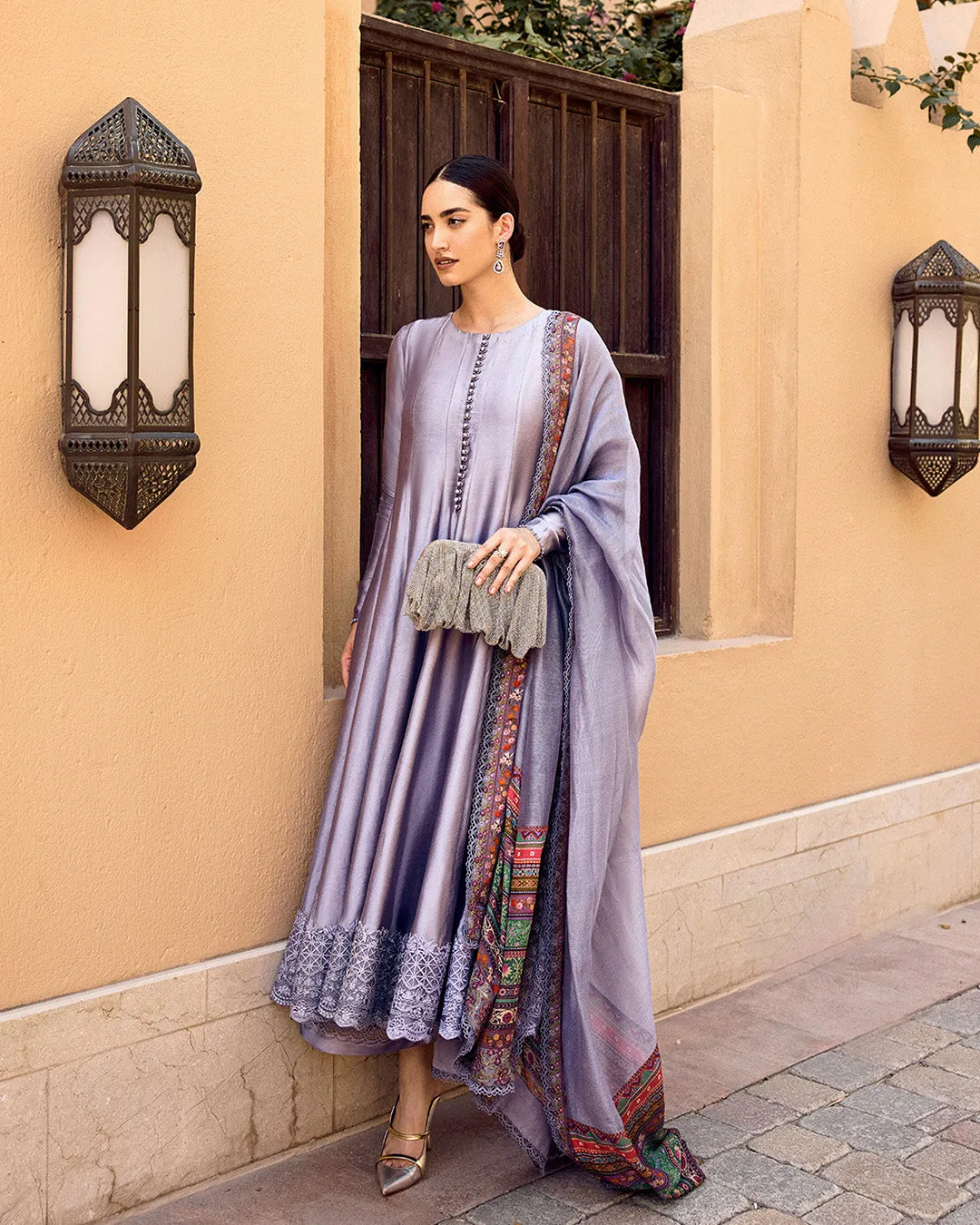 Faiza Saqlain | Carmela | Mersera