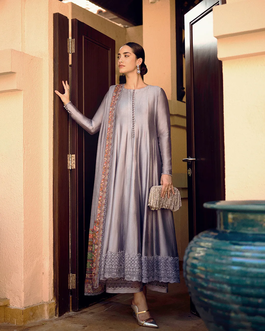 Faiza Saqlain | Carmela | Mersera