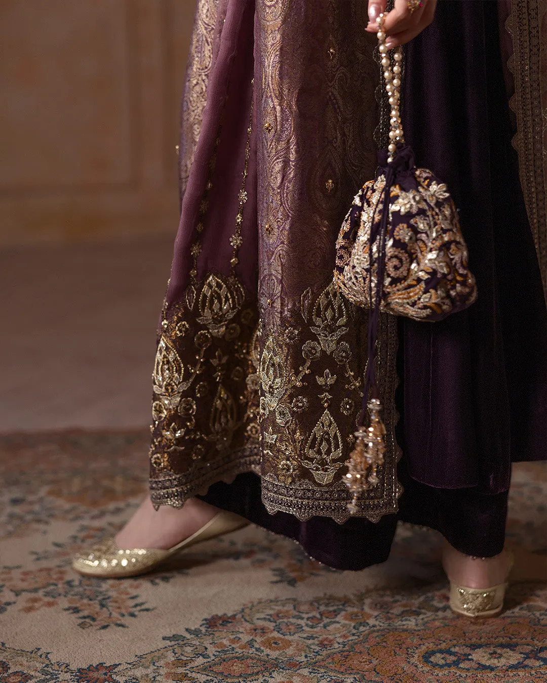 Faiza Saqlain | ISMENE | ERNA