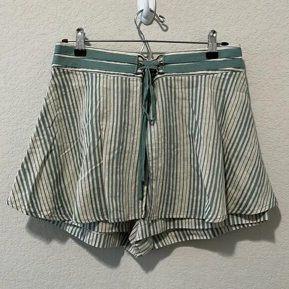 FREE PEOPLE (NWT) Turquoise and Cream Striped Linen/Cotton Blend Skort, Size 10