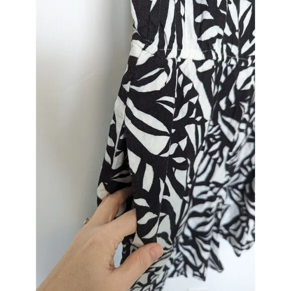 J JASON WU Linen Blend Romper Womens Size L Black Floral Sleeveless Shorts NWT