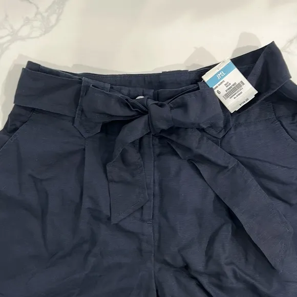 J. McLaughlin Navy Solid Abbie Shorts - 6 - NWT