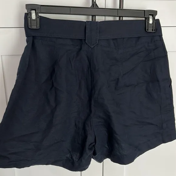 J. McLaughlin Navy Solid Abbie Shorts - 6 - NWT