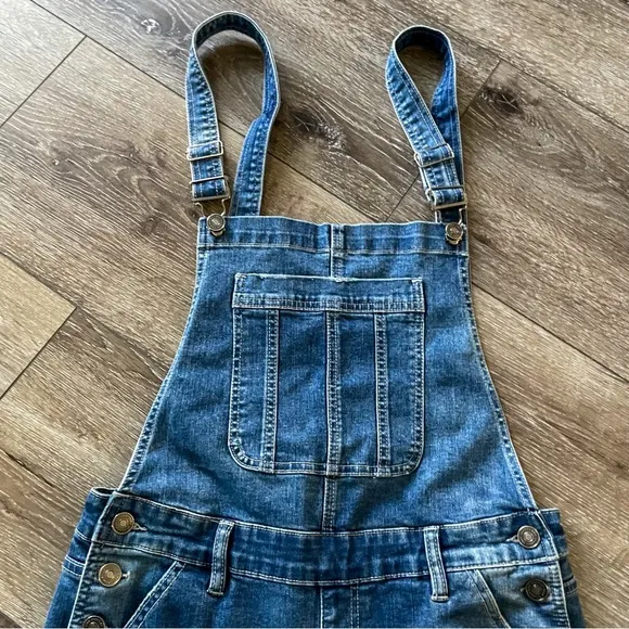 KanCan Denim Shortalls (overalls) Size Large Medium Wash
