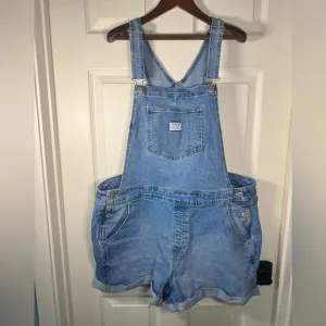 Levi’s Light Washed Denim Short Overalls Rolled Womens Size 20W Vintage-Style