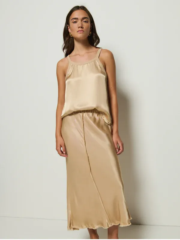 LOLA SEAMED SKIRT IN NOMAD