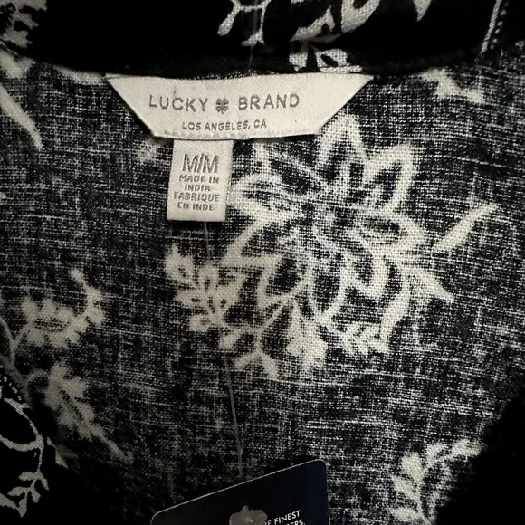 Lucky Brand Linen Blend shorts/top matching set.  NWT Size M.