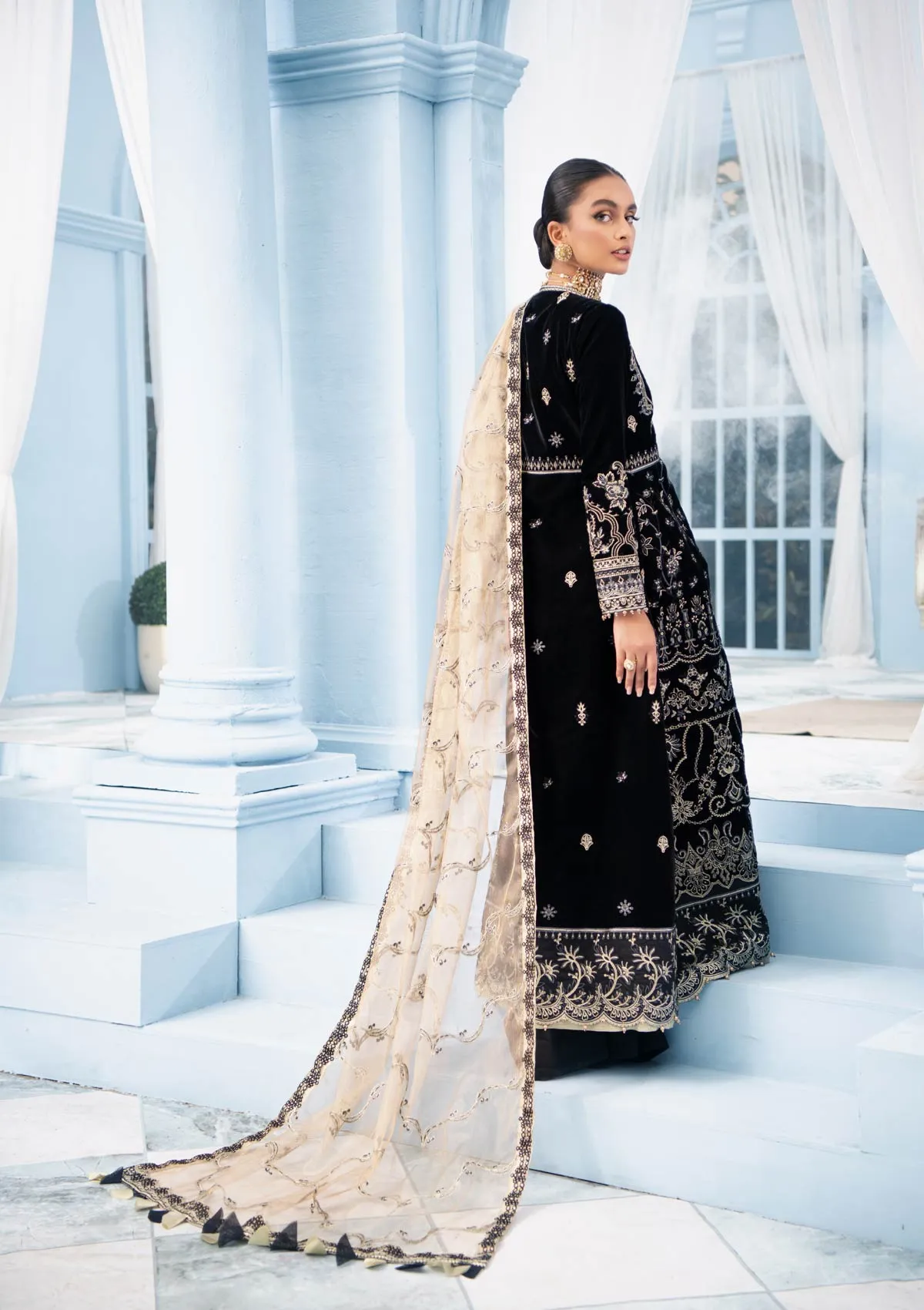 Magnificent Gown Dress Pakistani in Black Color #PF271