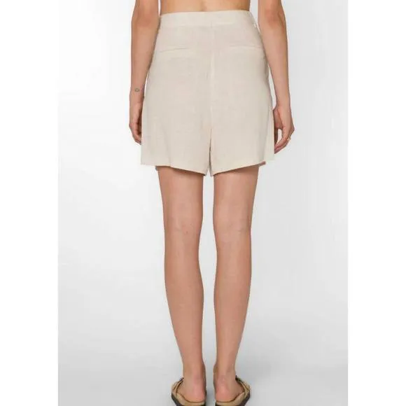 NEW VELVET HEART kaia shorts in wheat