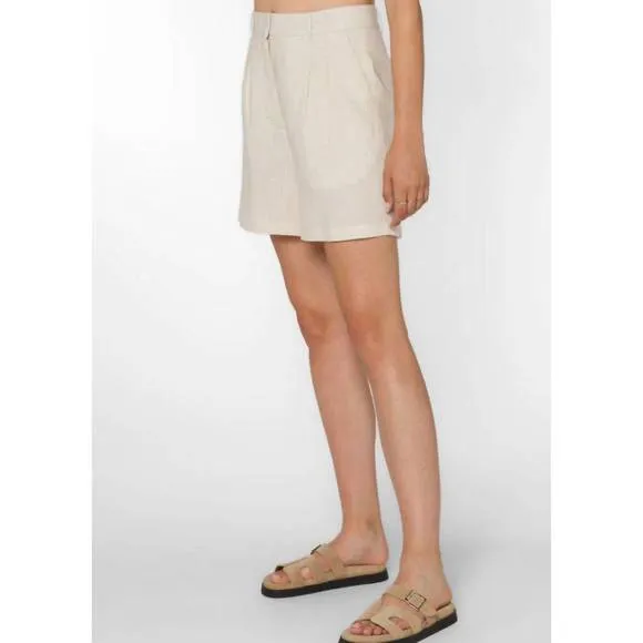 NEW VELVET HEART kaia shorts in wheat