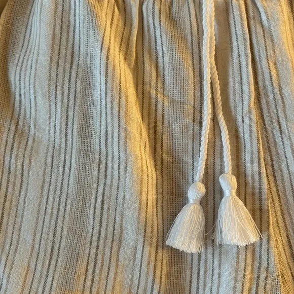 NWT Abercrombie striped pull on shorts