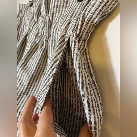 Reformation Theodore Linen Pocket Paperbag Waist Shorts Vineyard Striped Size 8