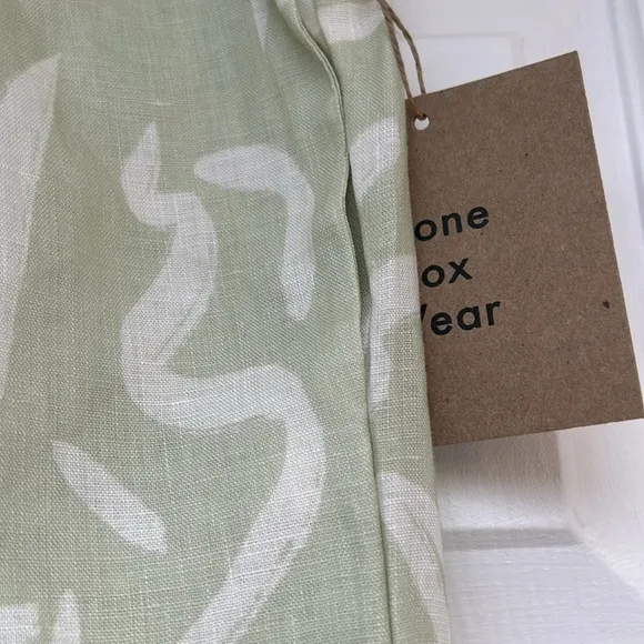 Stone Fox Melba Linen Short-Size S  NWT
