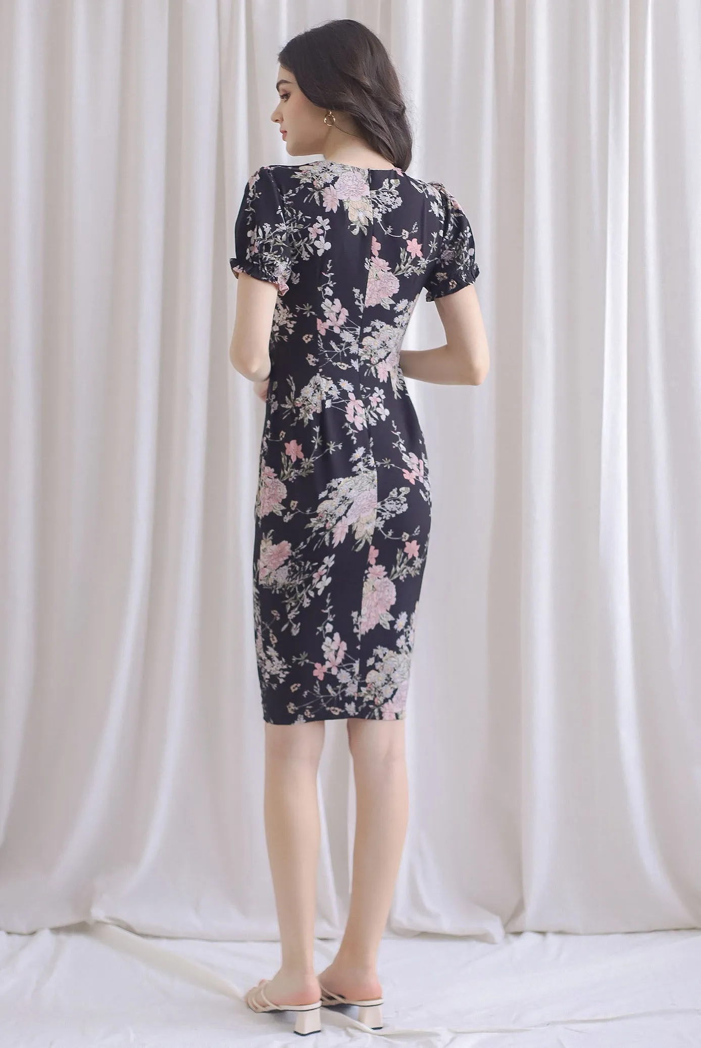 TDC Enola Diamond Neck Zip Slit Dress In Black Floral