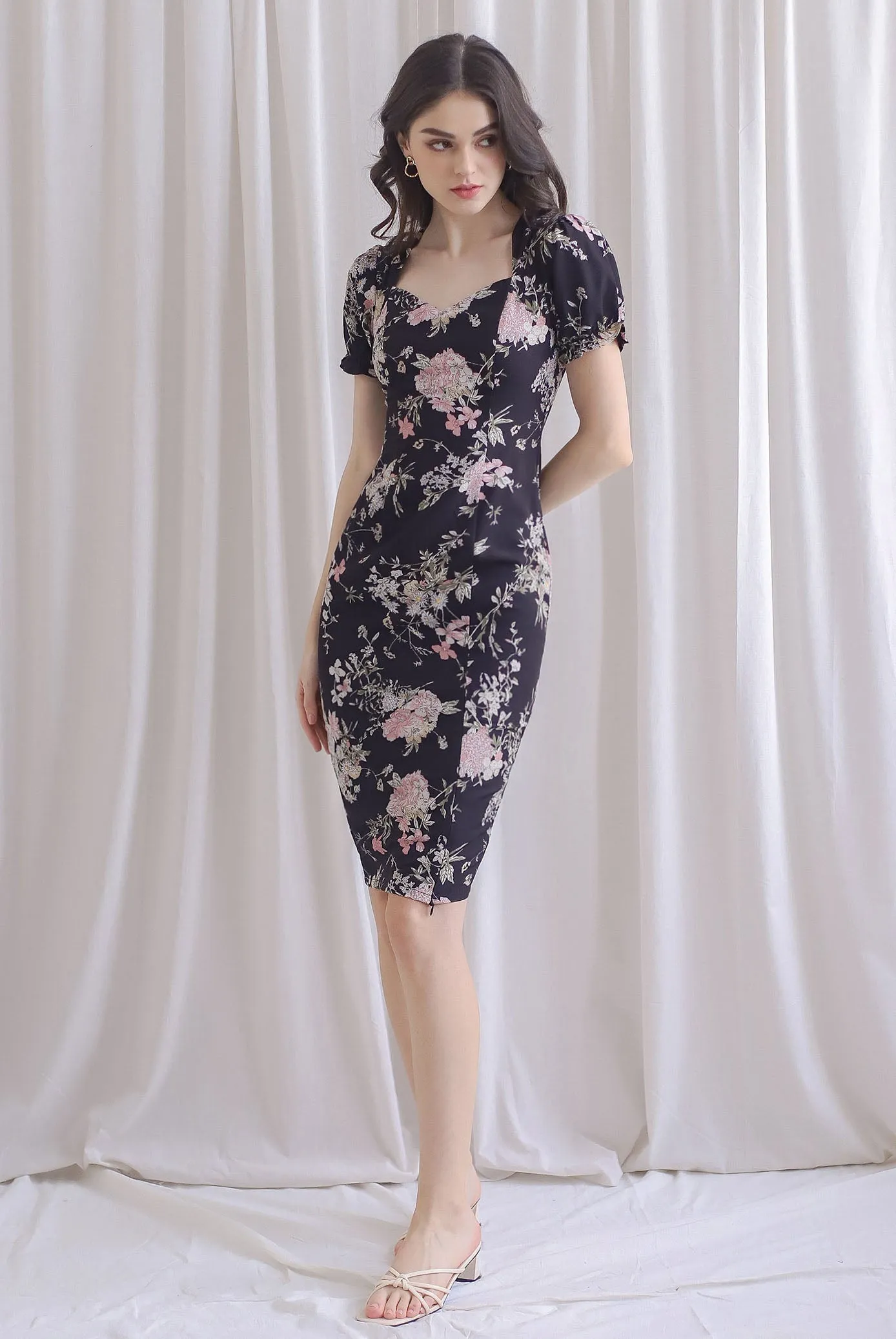 TDC Enola Diamond Neck Zip Slit Dress In Black Floral