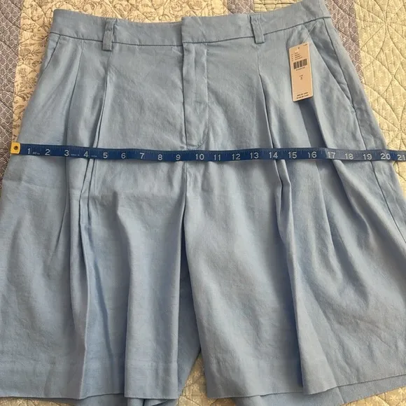 The Avery Pleated Trouser Shorts by Maeve for Anthropologie size 8