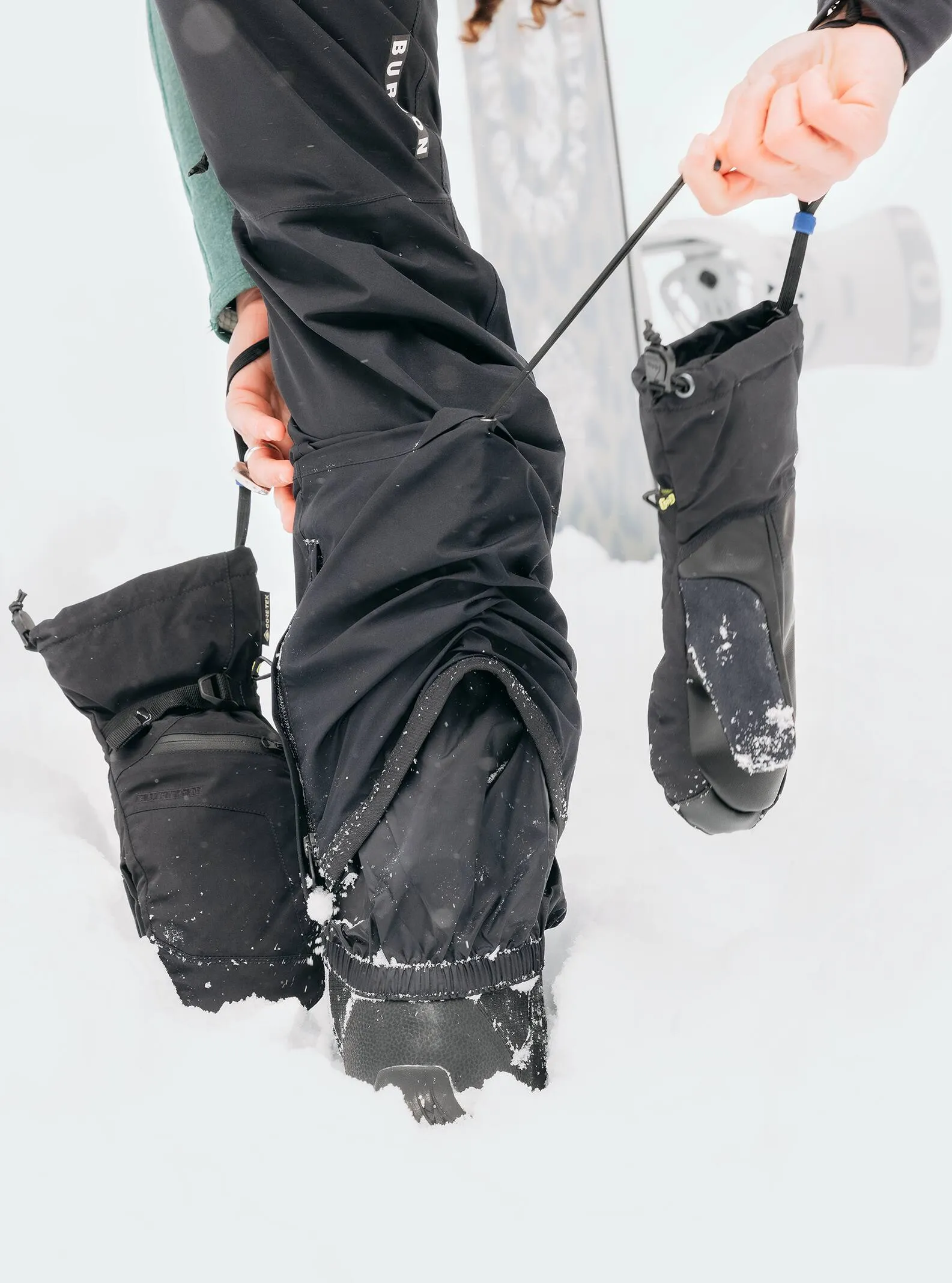 Women's Avalon GORE-TEX 2L Bib Pants