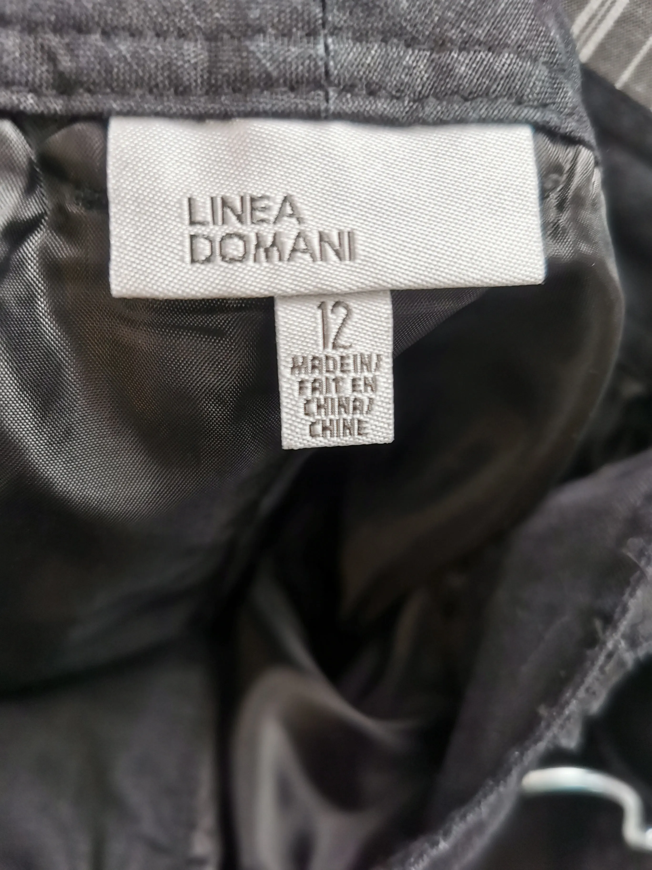 WOMENS SIZE 12 - LINEA DOMANI, Black Linen Skirt EUC B44